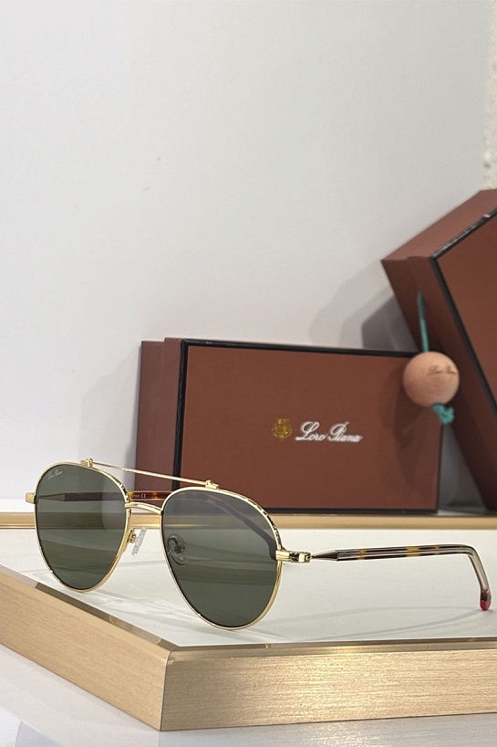 Солнцезащитные очки  Loro Piana