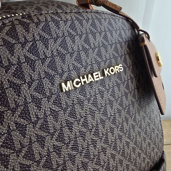 Кожаный рюкзак Michael Kors 40x28 см