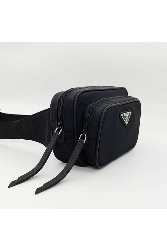 Чёрная сумка на пояс Prada 23x19x9 см