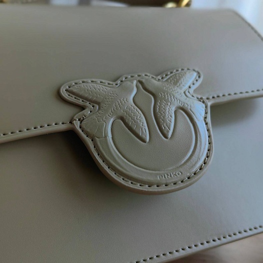 Кожаная сумка Love Bag 20x15 см   