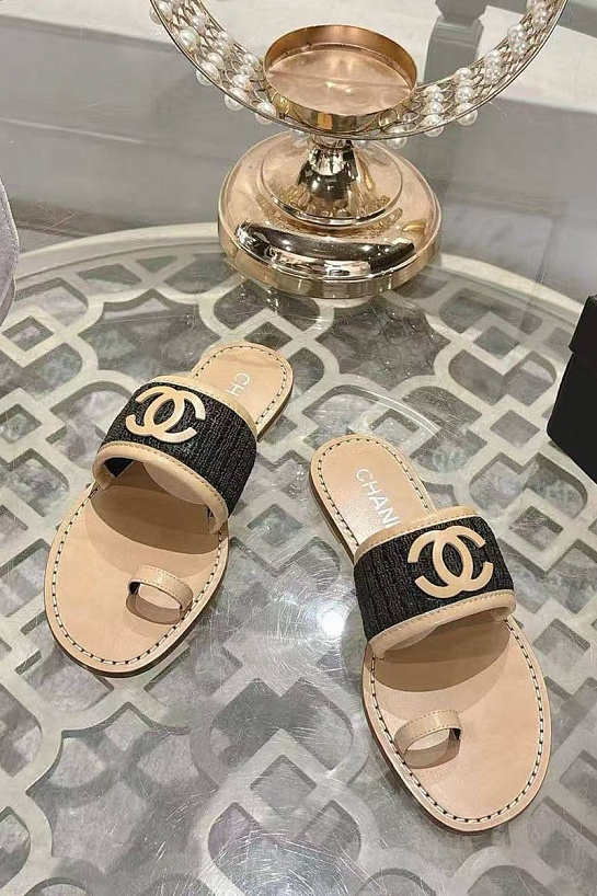 Женские кожаные шлёпанцы Chanel premium