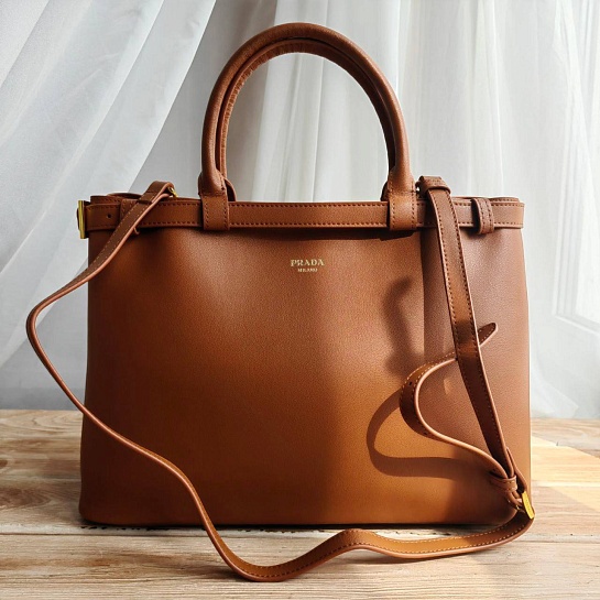 Женская кожаная сумка Prada Buckle 35x25 см (2 расцветки)