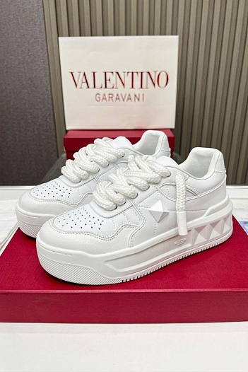 Кожаные кроссовки Valentino One Stud XL - White   