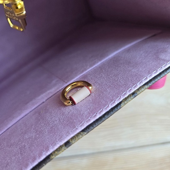 Кожаная сумка Louis Vuitton x Takashi Murakami OnThe Go 24x20 см