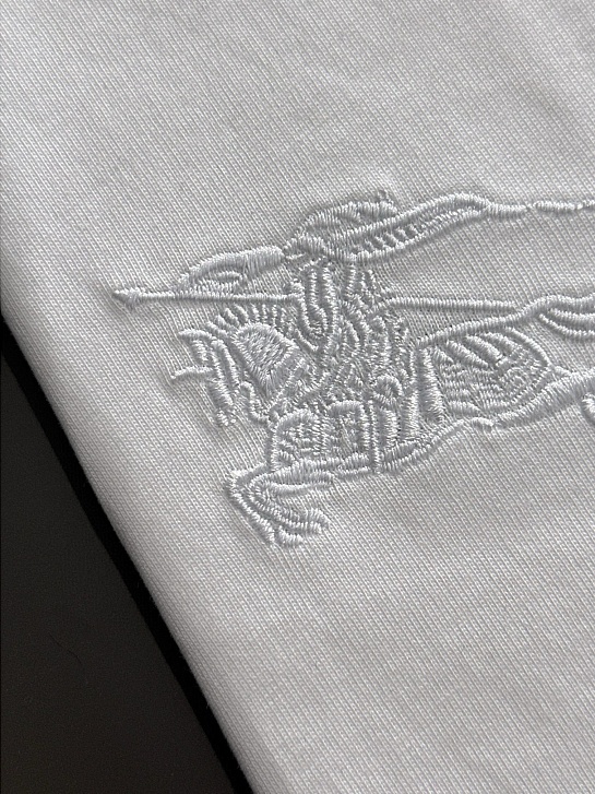 Футболка белого цвета Burberry Premium