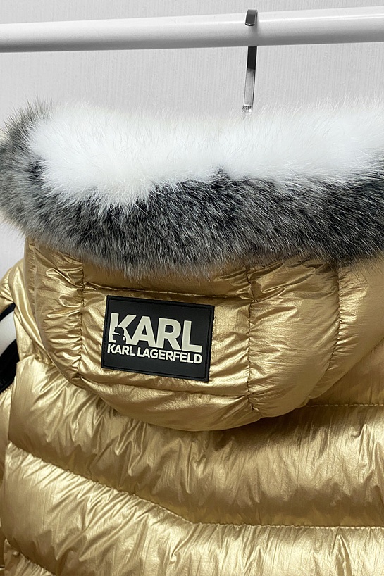 Женский брендовый пуховик Karl Lagerfeld золотого цвета