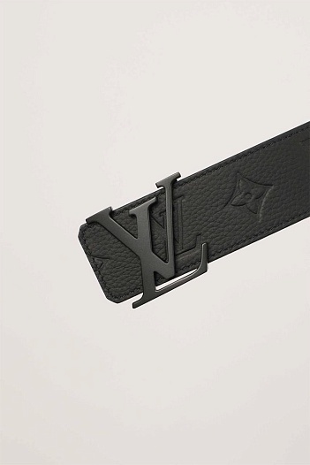 Кожаный ремень Louis Vuitton Initiales Taurillon Monogram (длина 100 / 105 см)   