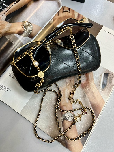 Женские солнцезащитные очки Chanel   