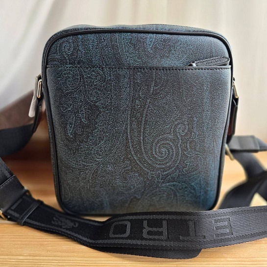 Кожаная сумка Etro с узором пейсли 22x24 см
