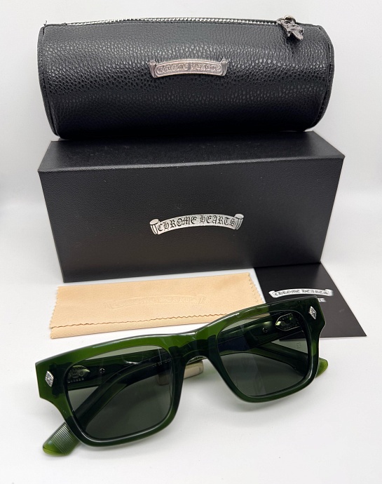 Солнцезащитные очки Chrome Hearts Charismadick