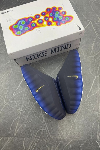 Слайды Nike Mind 001 - Blackened Blue Game Royal   