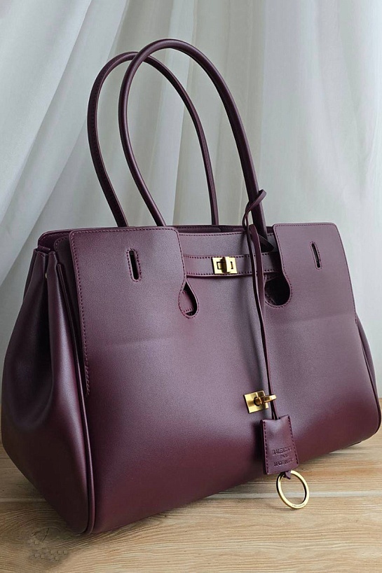 Кожаная сумка Balenciaga Carry All 37x26 см