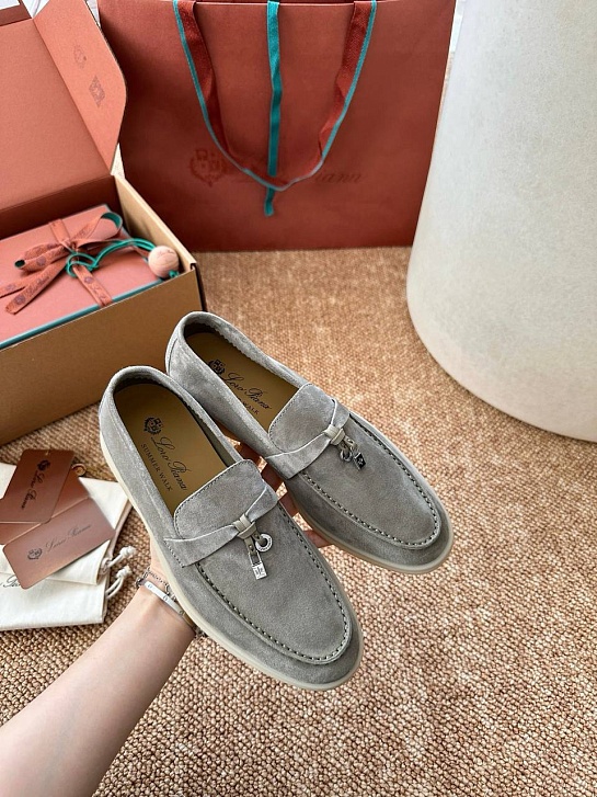 Женские замшевые лоферы Loro Piana Summer Charms Walk premium