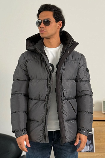 Утеплённая куртка Moncler Madeira серого цвета   