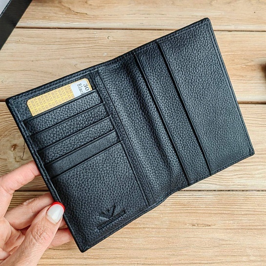 Кожаная обложка для паспорта Giorgio Armani