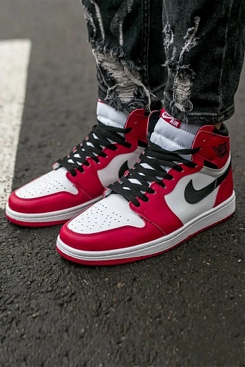 Кроссовки Nike Air Jordan 1 Retro "Chicago Lost and Found"   