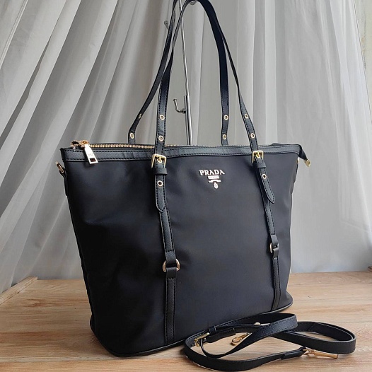 Нейлоновая сумка-шоппер Prada 35x28 см   