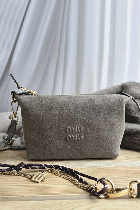 Замшевая сумка MIU MIU 22x14 см