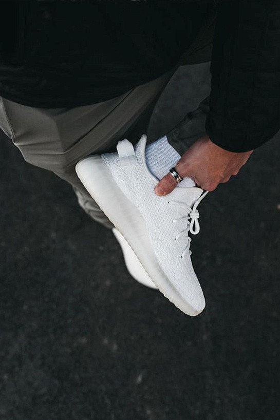 Кроссовки Adidas Yeezy Boost 350 V2 Triple White