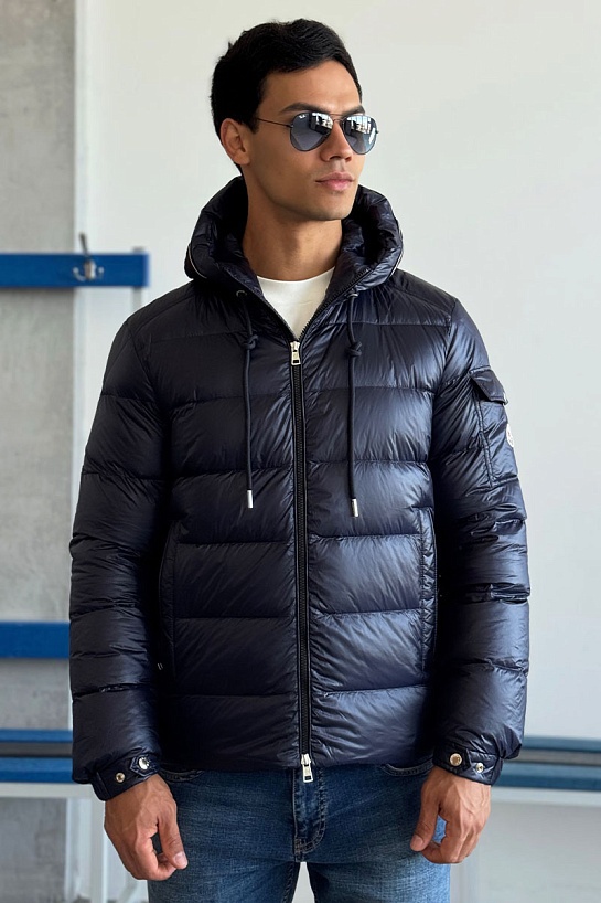 Мужской тёмно-синий пуховик Moncler Pavin