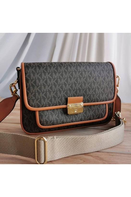 Кожаная сумка Michael Kors 24x16 см