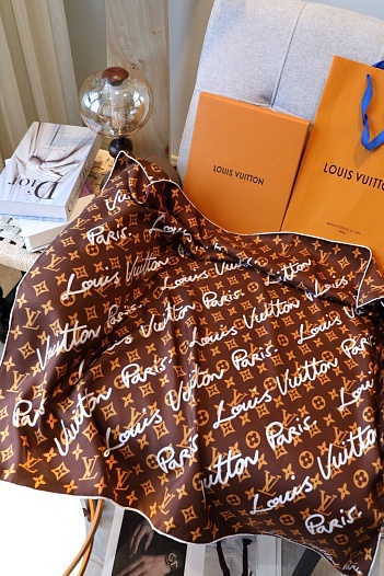 Платок Louis Vuitton LV Script Square premium 89x88 см   