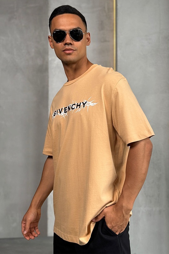 Бежевая оверсайз футболка Givenchy Barbed Wire-print