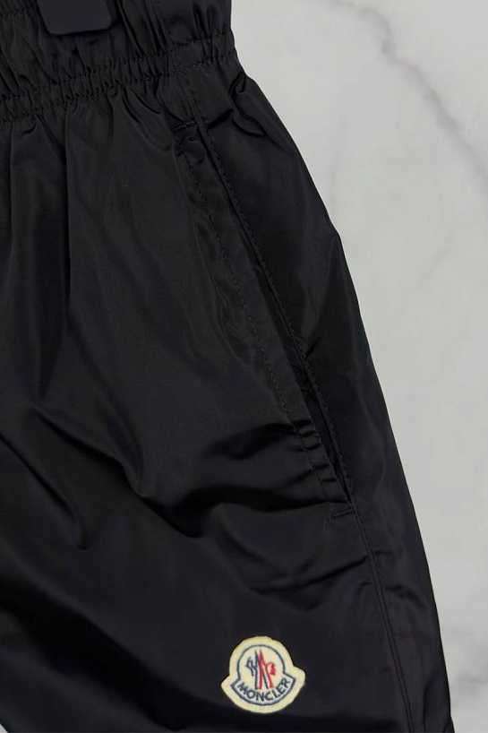 Мужские чёрные шорты Moncler logo-patch