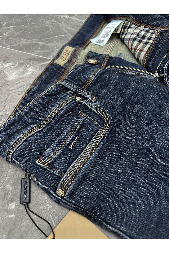 Джинсы тёмно-синего цвета Burberry regular fit