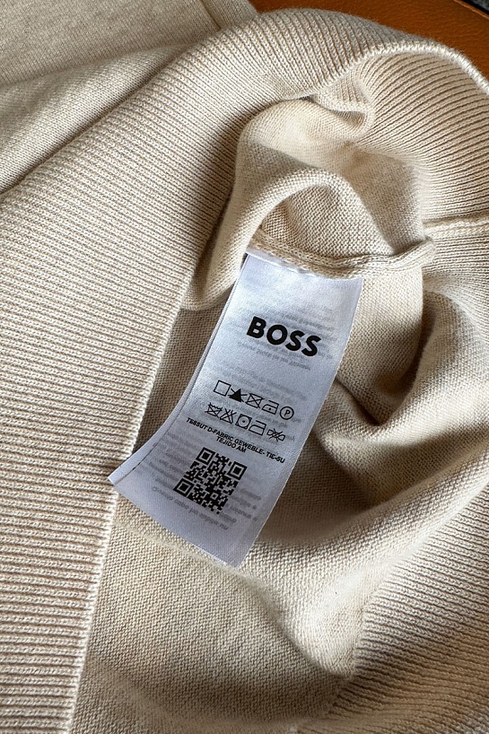 Мужской джемпер Hugo Boss бежевого цвета
