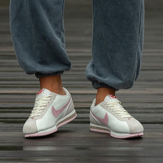 Кроссовки Nike Cortez Vintage "Valentines Day"   