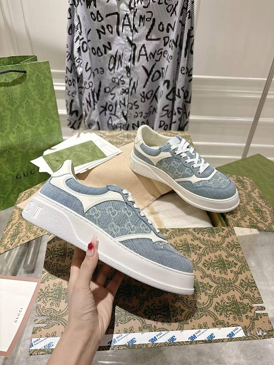 Женские кроссовки Gucci GG Interlocking