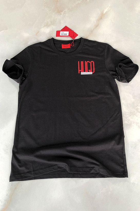 Мужская чёрная футболка Hugo Boss