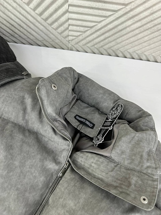 Женская серая куртка Chrome Hearts