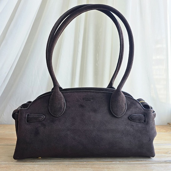 Замшевая сумка Coach 33x16 см