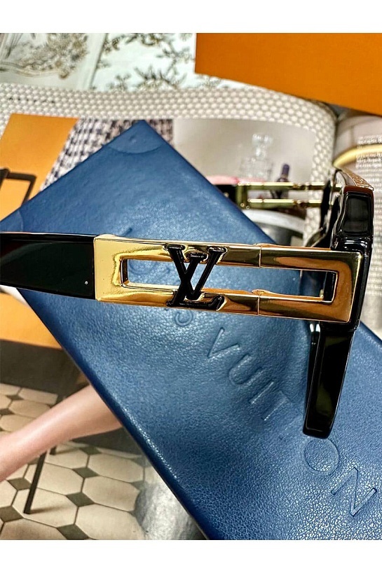Солнцезащитные очки Louis Vuitton с синими линзами