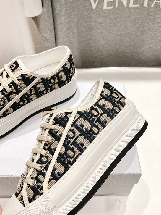Женские кроссовки Dior Walk'n'Dior Oblique motif