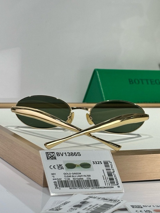 Солнцезащитные очки Bottega Veneta Sardine Oval