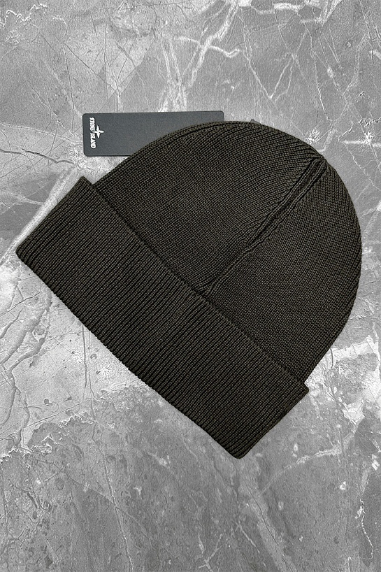 Зелёная шапка Stone Island compass-patch