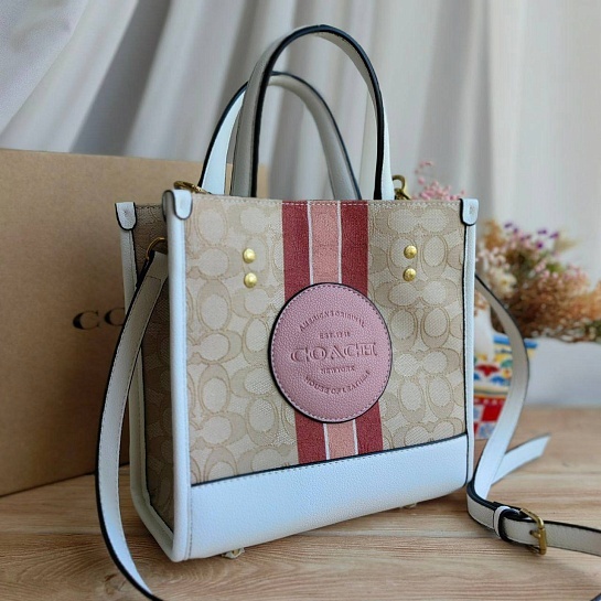 Женская сумка Coach Dempsey Tote 23x23 см (5 расцветок)