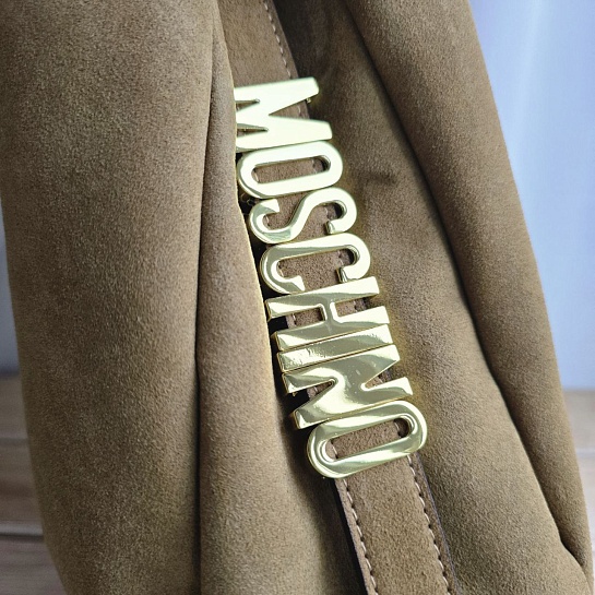 Замшевая сумка Moschino 42x31 см