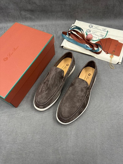 Мужские замшевые лоферы Loro Piana   