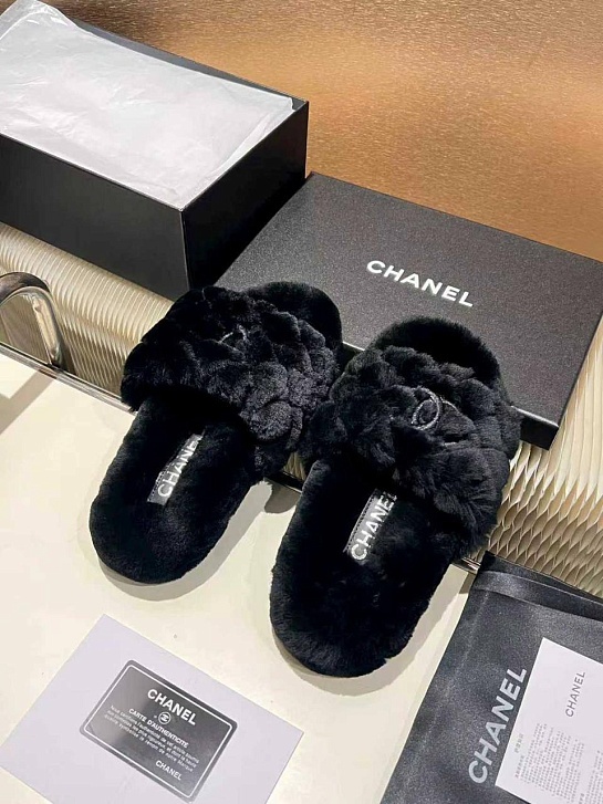 Женские меховые шлёпанцы Chanel Oran premium - Black