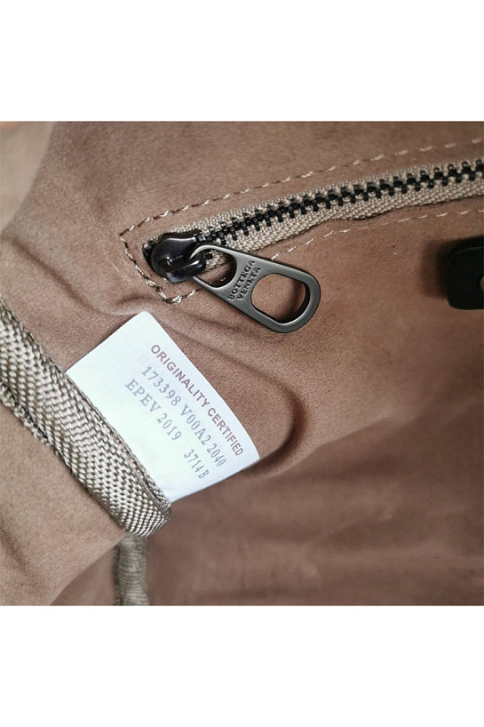 Кожаный несессер Bottega Veneta Intreccio