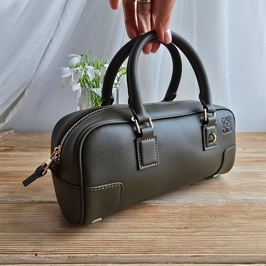 Кожаная сумка Loewe Amazona 24.5x13 см   