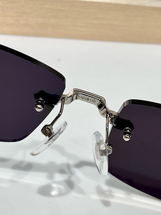 Солнцезащитные очки Chrome Hearts