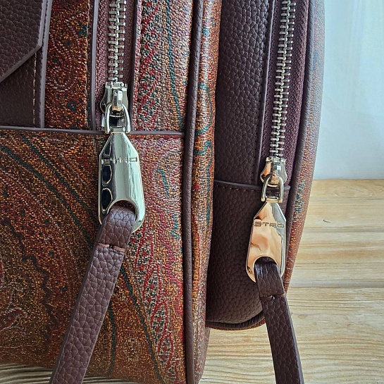 Кожаный рюкзак Etro с узором плейсли 30x24 см