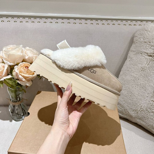 Замшевые женские слиперы с мехом UGG Funkette Platform
