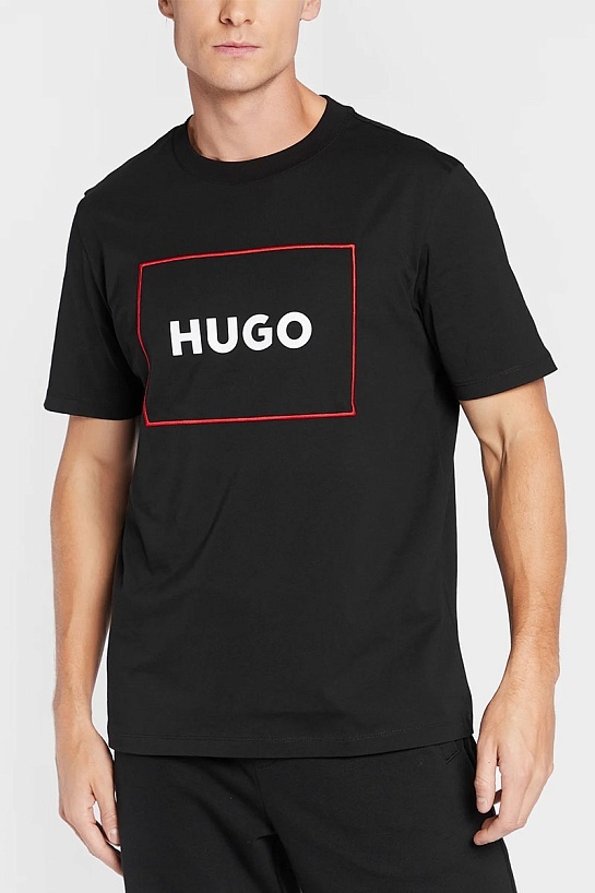 Мужская футболка Hugo Boss чёрного цвета