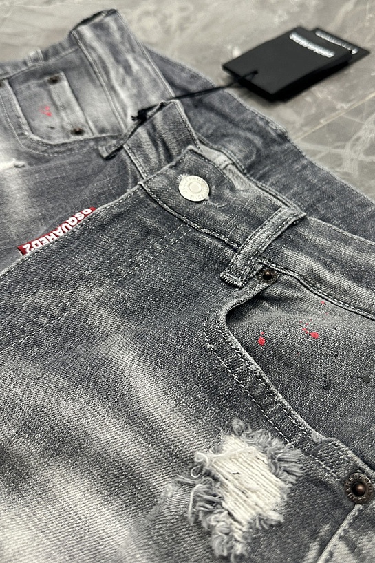 Джинсовые шорты Dsquared2 серого цвета